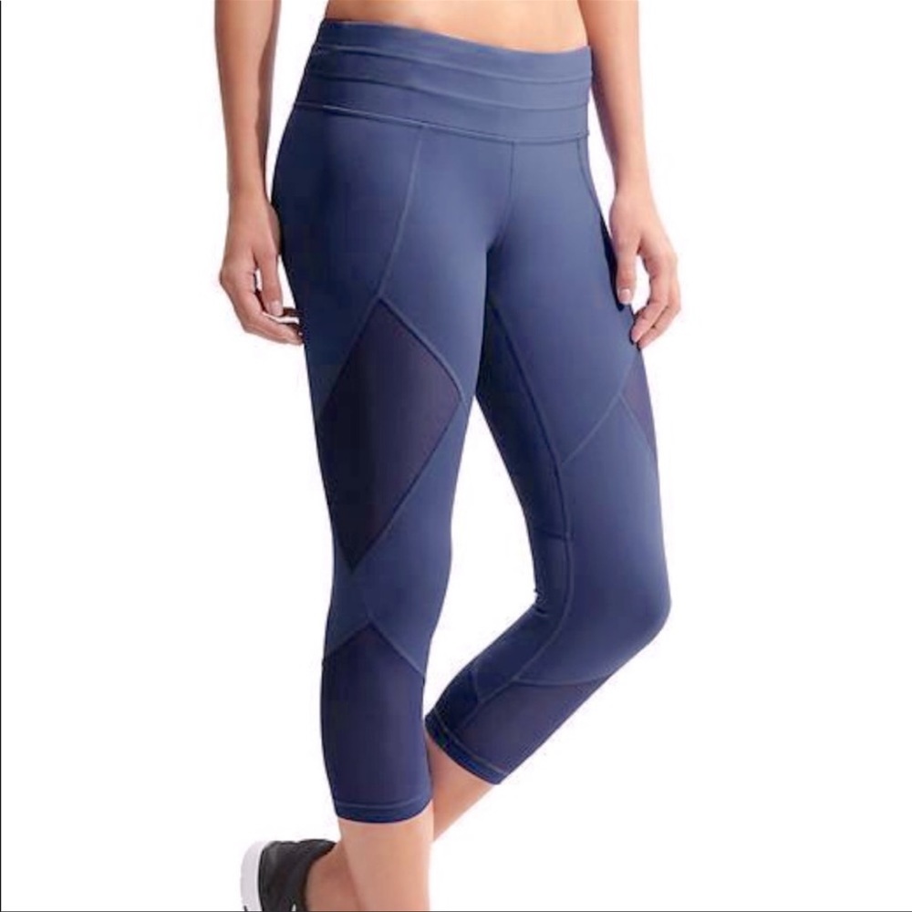 Athleta Blue Mesh Sonar Capri leggings